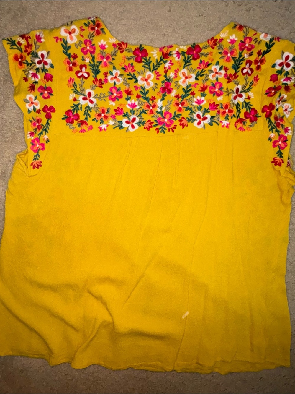 Savanna Jane Bright Yellow Embroidered Floral Women’s Top - Picture 2 of 3